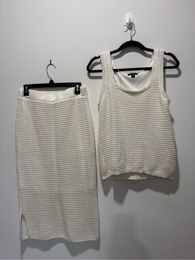 Simply Vera Vera Wang Cream Knit Top and Skirt Set